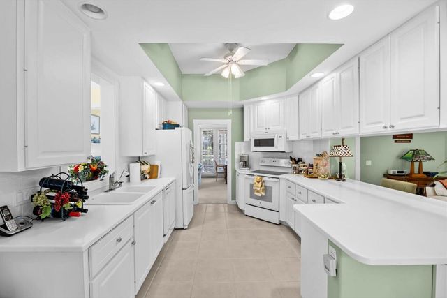 8801 SE Eldorado Way, Hobe Sound, FL 33455