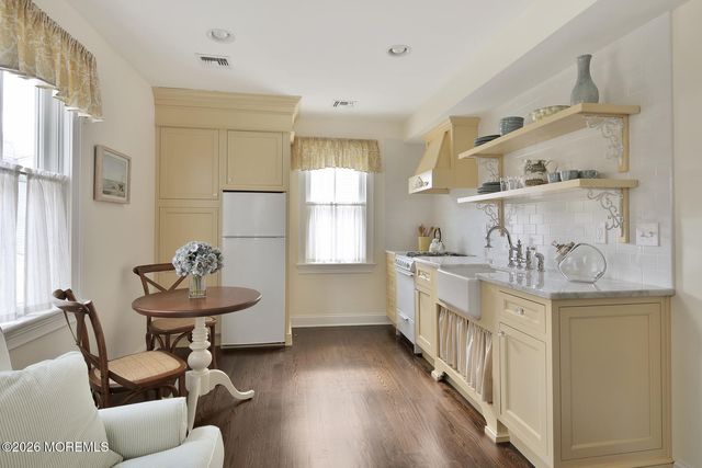 32 Heck Avenue, Ocean Grove, NJ 07756