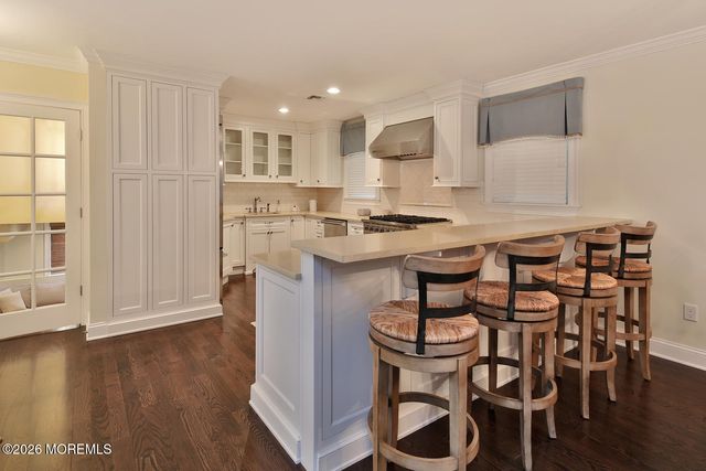 32 Heck Avenue, Ocean Grove, NJ 07756