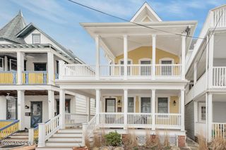 32 Heck Avenue, Ocean Grove, NJ 07756