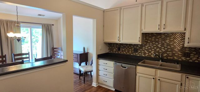 5149 Carriage Hill, Green Twp, OH 45248
