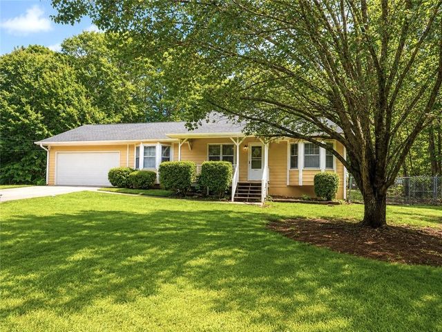 205 Meadowbrook Drive, Mcdonough, GA 30253