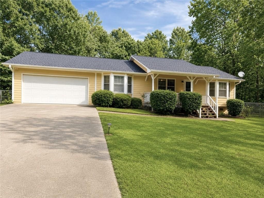 205 Meadowbrook Drive, Mcdonough, GA 30253