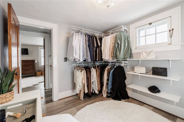 272 Laurelton Road, Irondequoit, NY 14609