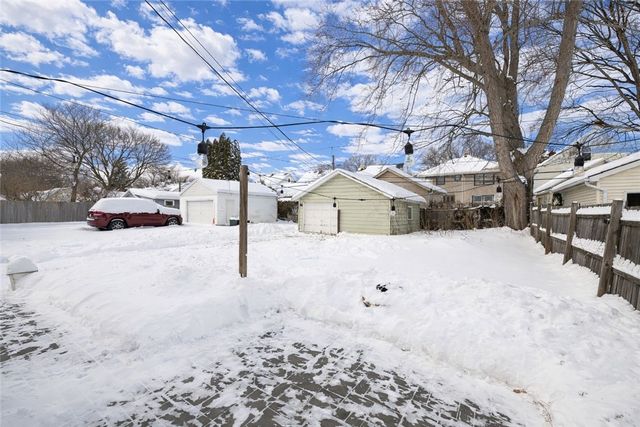 272 Laurelton Road, Irondequoit, NY 14609