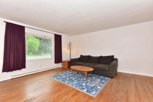 W170N9340 Woodlawn DRIVE, Menomonee Falls, WI 53051