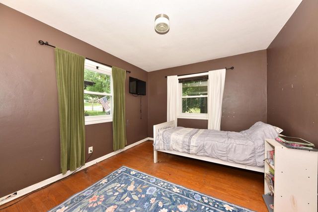 W170N9340 Woodlawn DRIVE, Menomonee Falls, WI 53051