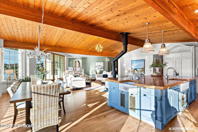 3806 North Point Circle, Anchorage, AK 99502