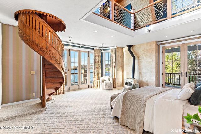 3806 North Point Circle, Anchorage, AK 99502