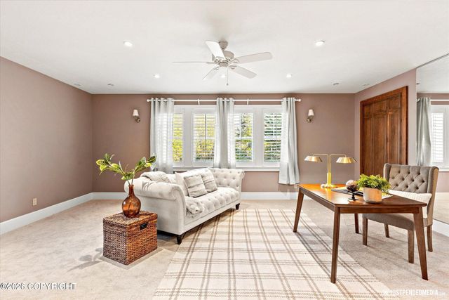 3806 North Point Circle, Anchorage, AK 99502