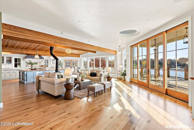 3806 North Point Circle, Anchorage, AK 99502