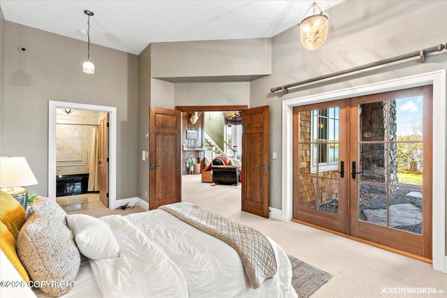 3806 North Point Circle, Anchorage, AK 99502