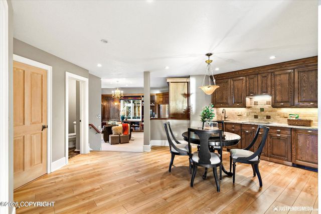 3806 North Point Circle, Anchorage, AK 99502