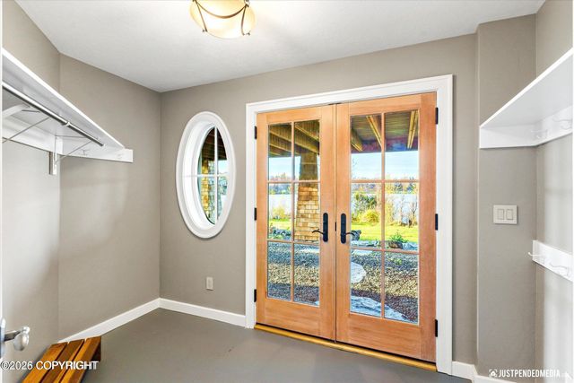 3806 North Point Circle, Anchorage, AK 99502