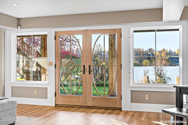 3806 North Point Circle, Anchorage, AK 99502