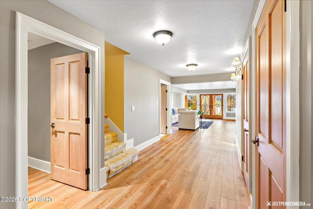 3806 North Point Circle, Anchorage, AK 99502