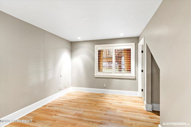 3806 North Point Circle, Anchorage, AK 99502