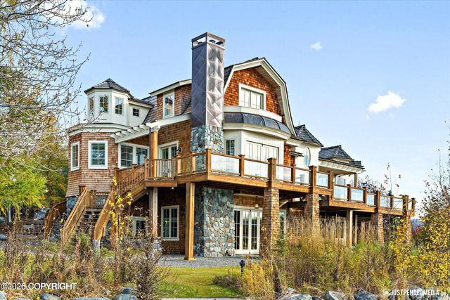 3806 North Point Circle, Anchorage, AK 99502