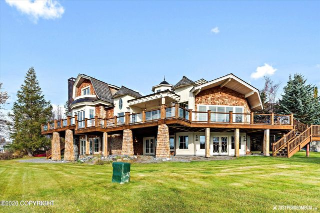 3806 North Point Circle, Anchorage, AK 99502