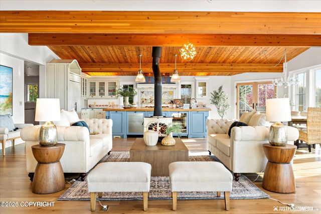 3806 North Point Circle, Anchorage, AK 99502