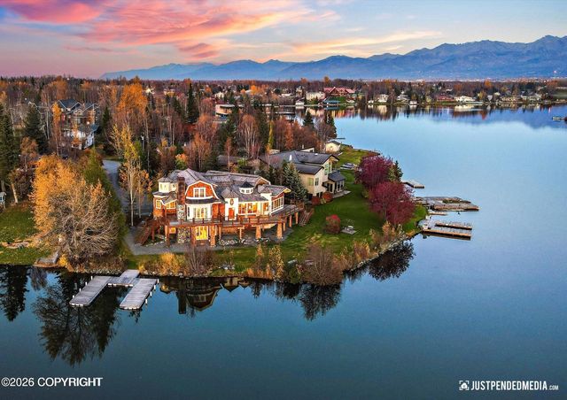 3806 North Point Circle, Anchorage, AK 99502