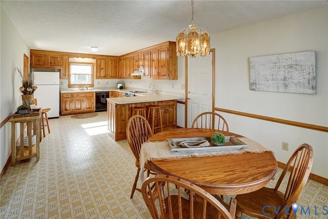 4905 Gray Bark Ct, Sandston, VA 23150