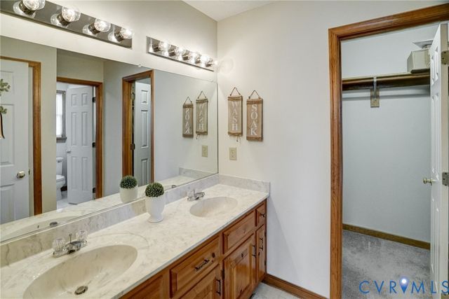 4905 Gray Bark Ct, Sandston, VA 23150