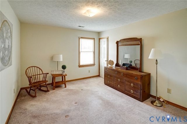 4905 Gray Bark Ct, Sandston, VA 23150