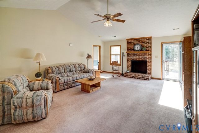 4905 Gray Bark Ct, Sandston, VA 23150