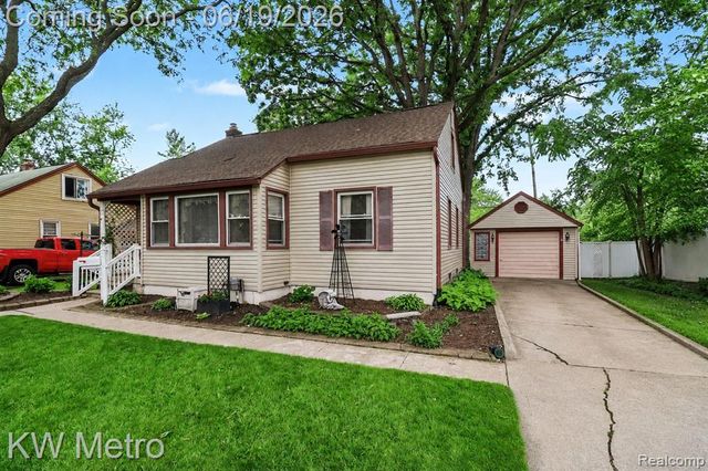 2815 Ellwood Avenue, Berkley, MI 48072