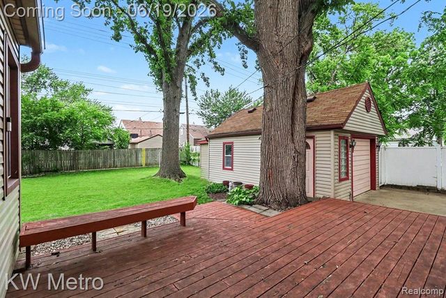 2815 Ellwood Avenue, Berkley, MI 48072
