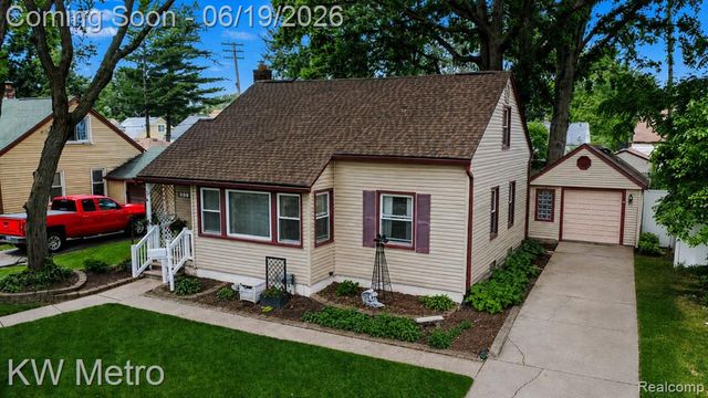 2815 Ellwood Avenue, Berkley, MI 48072