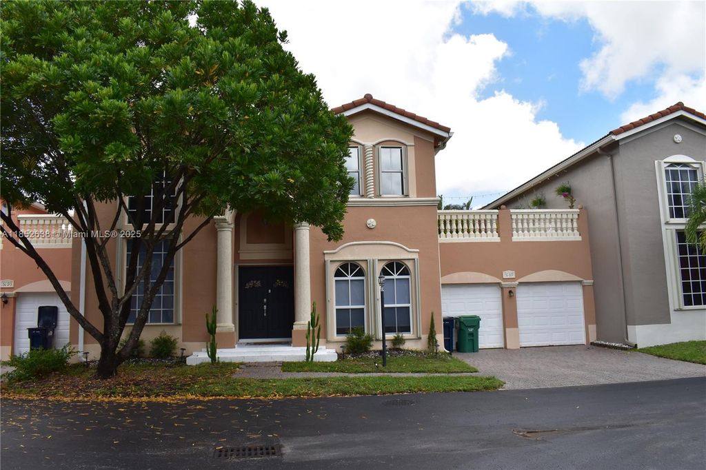 5189 NW 108th Path, Doral, FL 33178