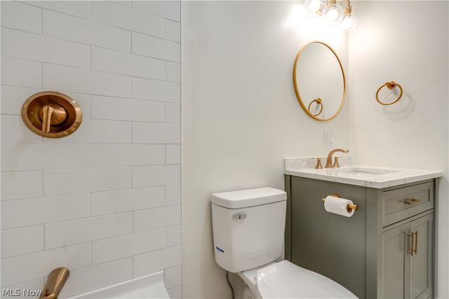 387 Harcourt Road, Vermilion, OH 44089