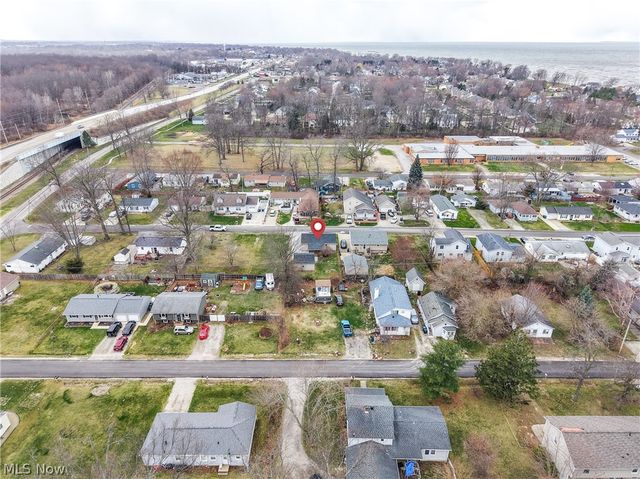 387 Harcourt Road, Vermilion, OH 44089