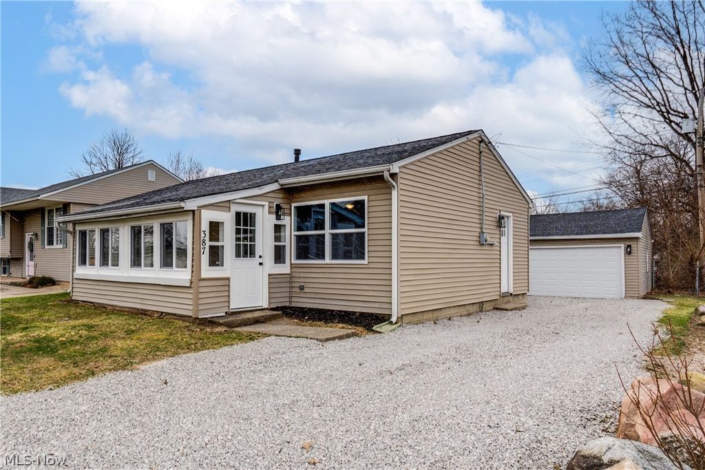 387 Harcourt Road, Vermilion, OH 44089