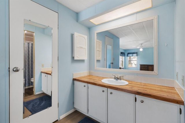 724 ROYAL PALM AVENUE, Lady Lake, FL 32159