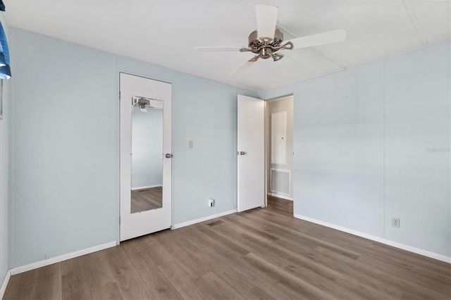 724 ROYAL PALM AVENUE, Lady Lake, FL 32159