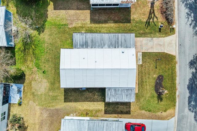 724 ROYAL PALM AVENUE, Lady Lake, FL 32159