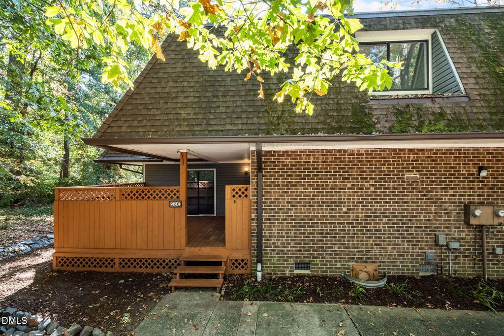 256 Brookberry Circle, Chapel Hill, NC 27517