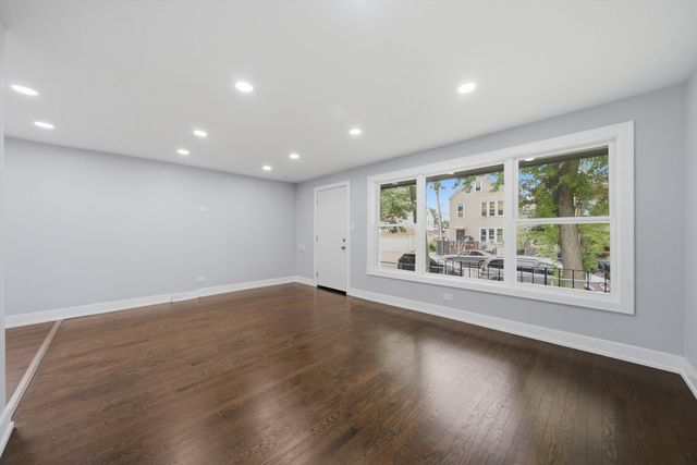 2016 W 52nd Street, Chicago, IL 60609