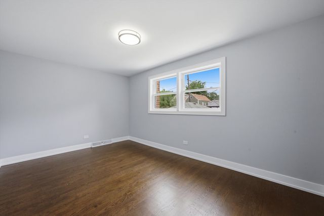 2016 W 52nd Street, Chicago, IL 60609