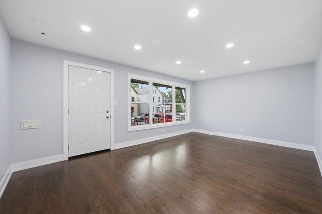 2016 W 52nd Street, Chicago, IL 60609