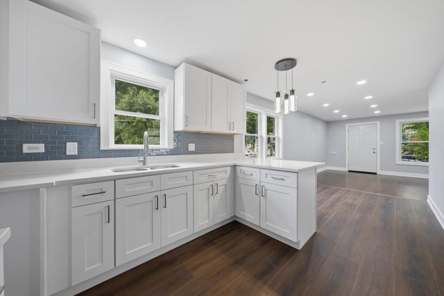 2016 W 52nd Street, Chicago, IL 60609