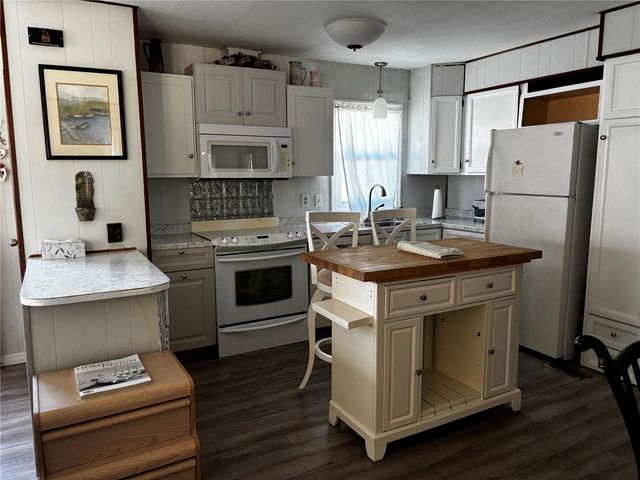 116 ROMA ROAD, Venice, FL 34285