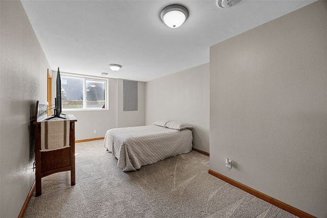 2850 Twinleaf Road, Cedar Rapids, IA 52411