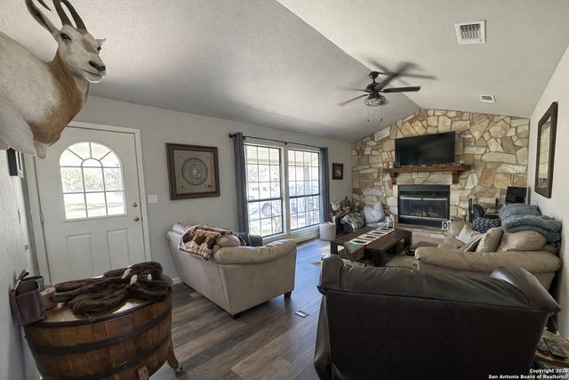 11190 Jarratt, Atascosa, TX 78002