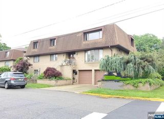 300 4th Street, Palisades Park, NJ 07650
