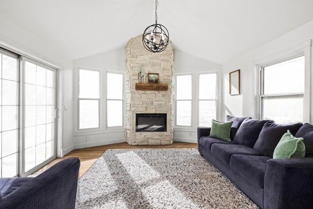 1371 CORMIER ROAD, Ashwaubenon, WI 54313