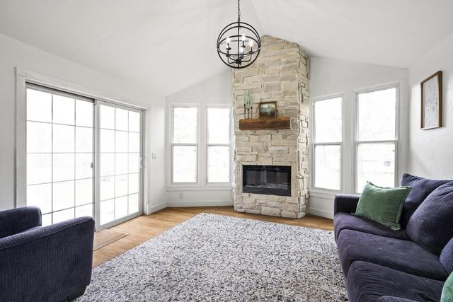 1371 CORMIER ROAD, Ashwaubenon, WI 54313